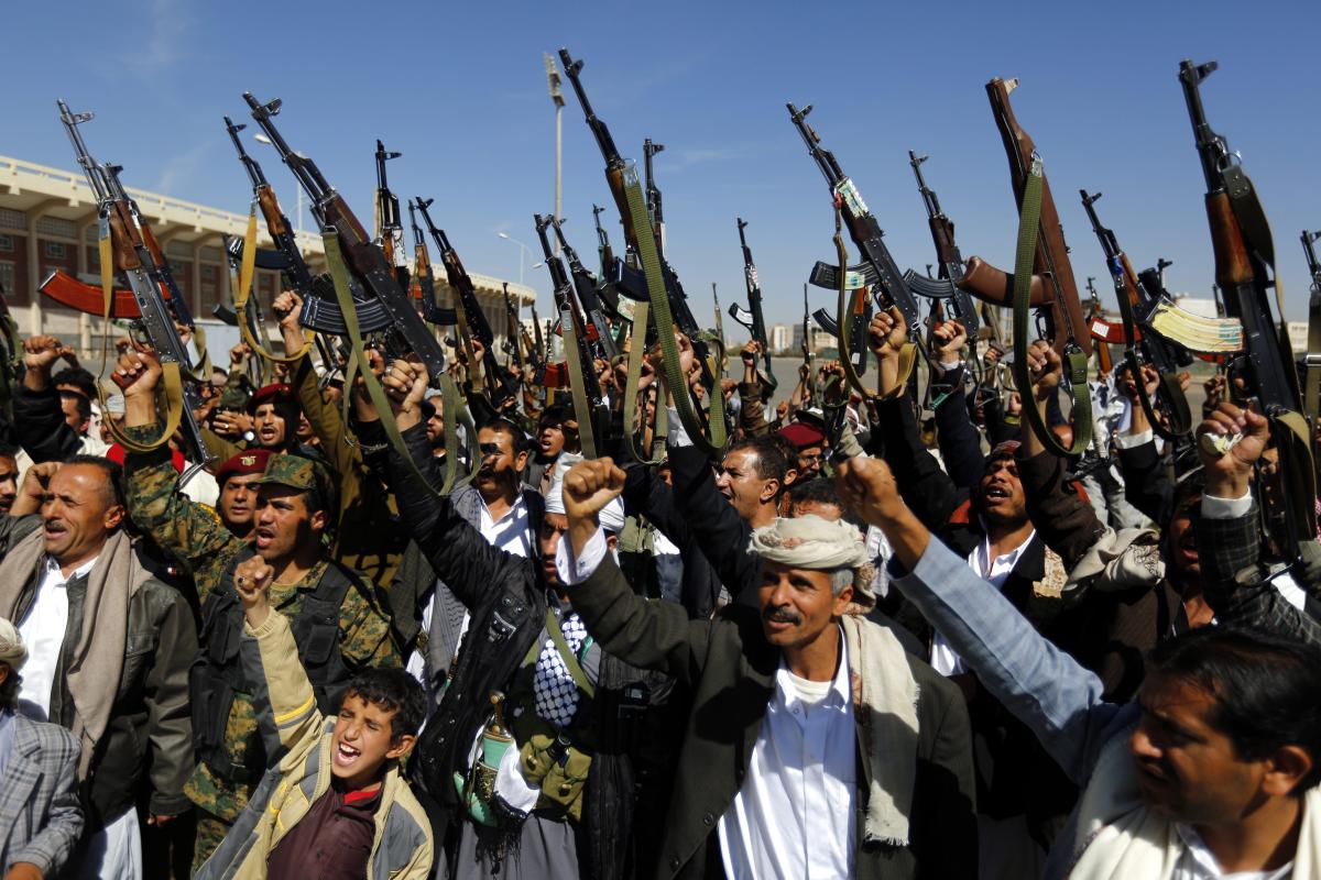 Yemenli anneler Husileri protesto etti