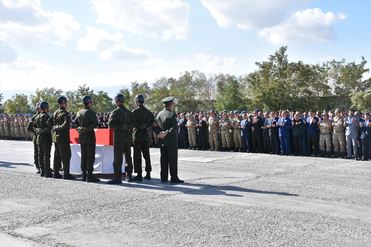 Şehit Yüzbaşı Erdal için tören düzenlendi
