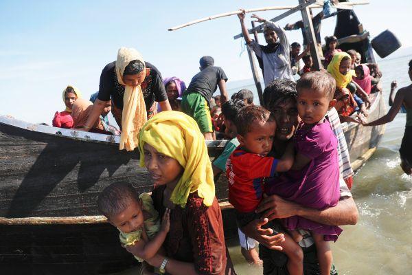 Bangladeş Arakanlı Müslümanları geri gönderecek