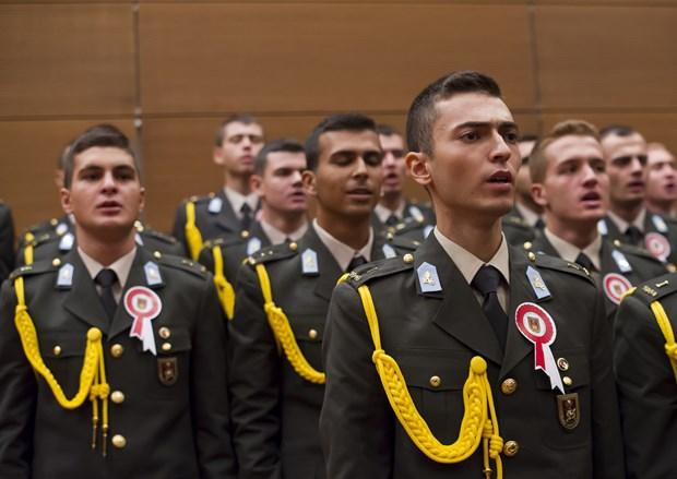 Kara Harp Okulu'nun ilk başörtülü öğrencisi