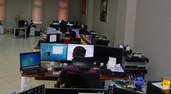 'Sanal devriye' ekibi 24 saat görevde