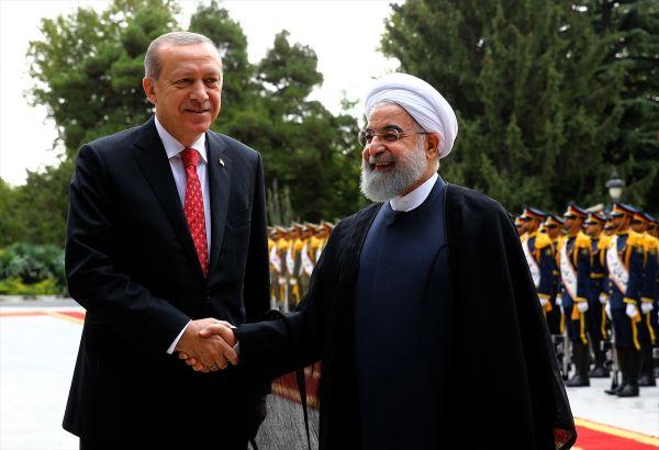 Cumhurbaşkanı Erdoğan ile Ruhani'nin samimi pozları