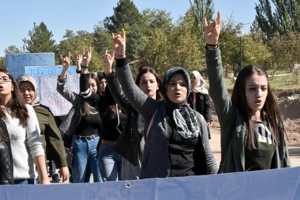 Sivas'ta Ülkücü öğrencilerden Kerkük protestosu
