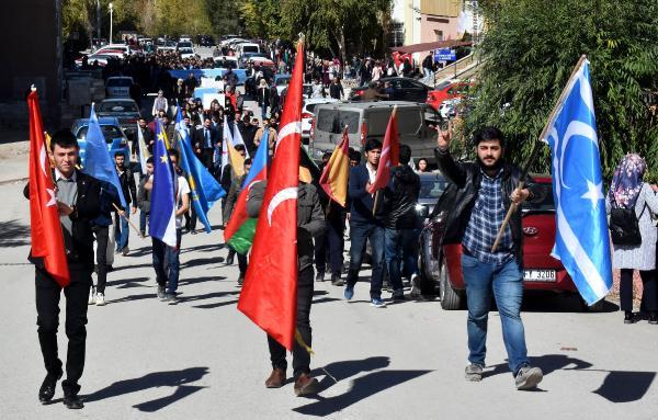 Sivas'ta Ülkücü öğrencilerden Kerkük protestosu