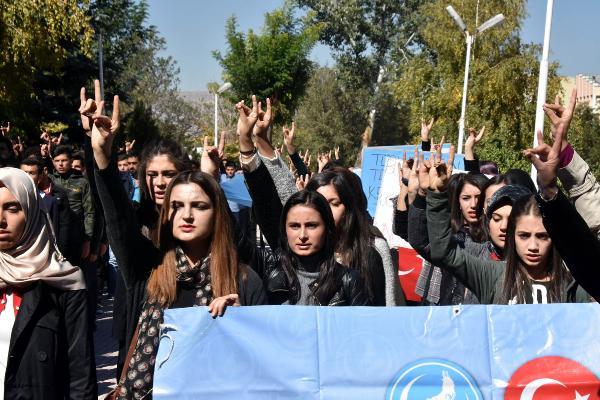 Sivas'ta Ülkücü öğrencilerden Kerkük protestosu