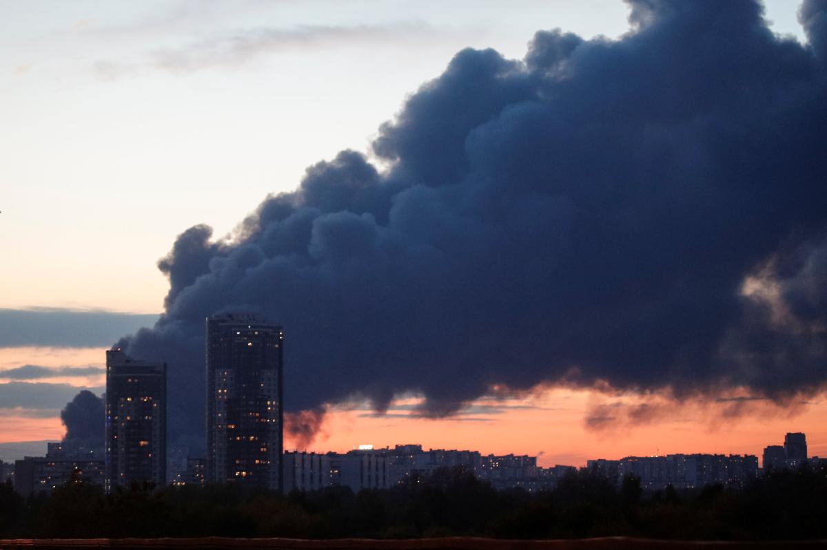 Moskova'da alışveriş merkezinde yangın