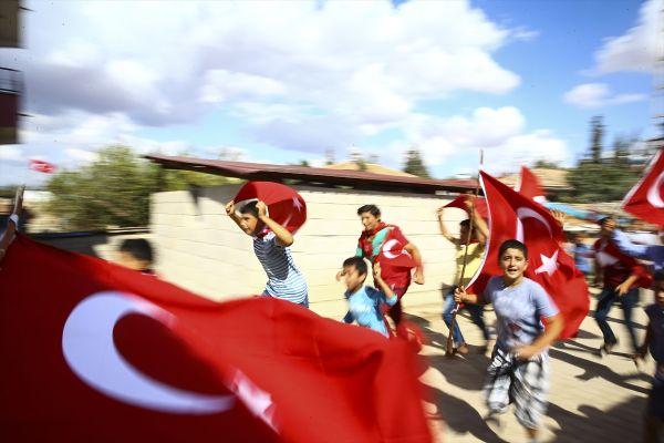 Reyhanlılı çocukların asker heyecanı