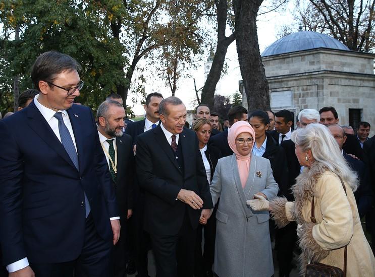 Sırbistan'da Cumhurbaşkanı Erdoğan'a sevgi seli