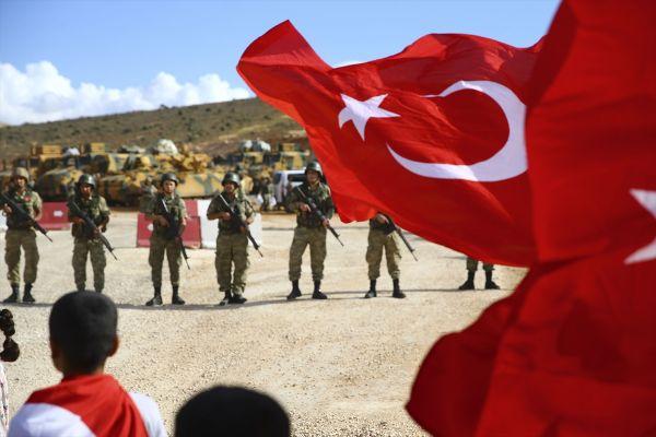 Reyhanlılı çocukların asker heyecanı