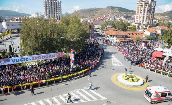 Novi Pazar'da Cumhurbaşkanı Erdoğan heyecanı