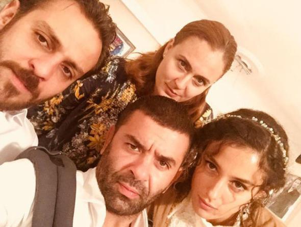 Erkan Kolçak Köstendil - Cansu Tosun nişanlandı