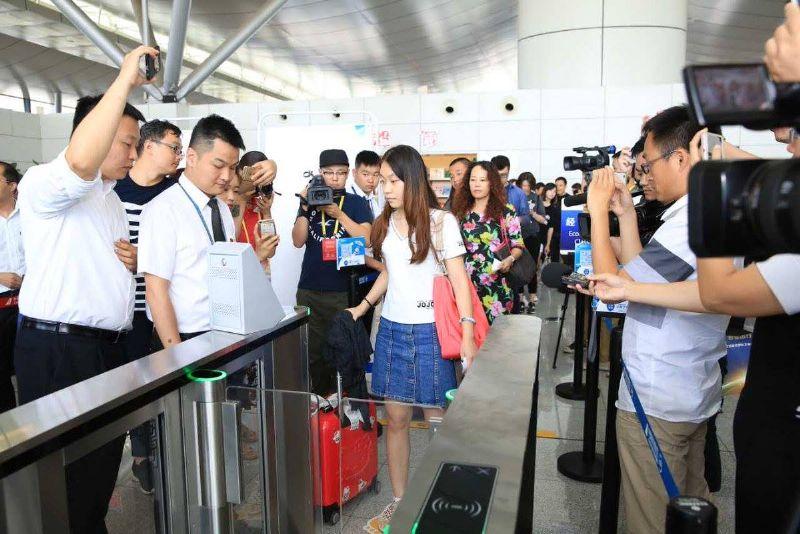 Çin tüm ülke için yüz tanıma sistemi geliştiriyor