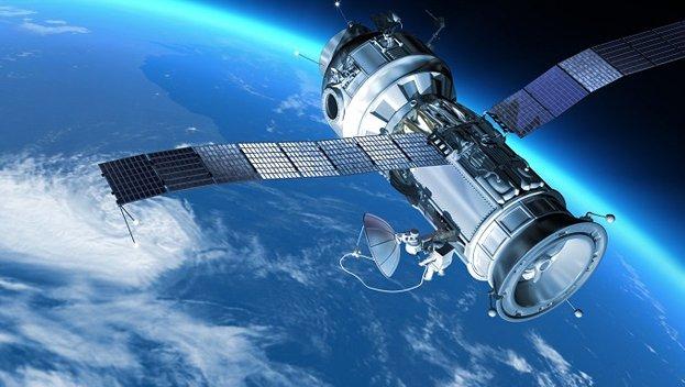 Çin'in uydusu dünyaya düşüyor