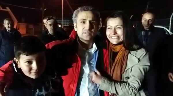 Erdoğan'a ulaşmak için ağaca çıkan kadının eşine tahliye