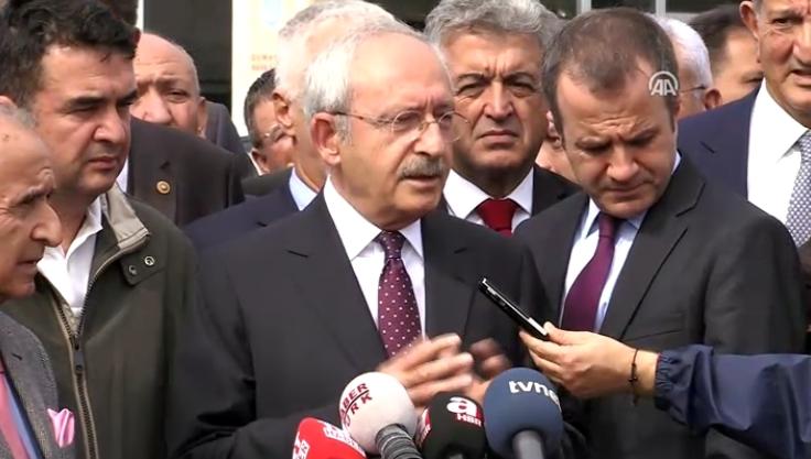 Deniz Baykal hastaneye kaldırıldı