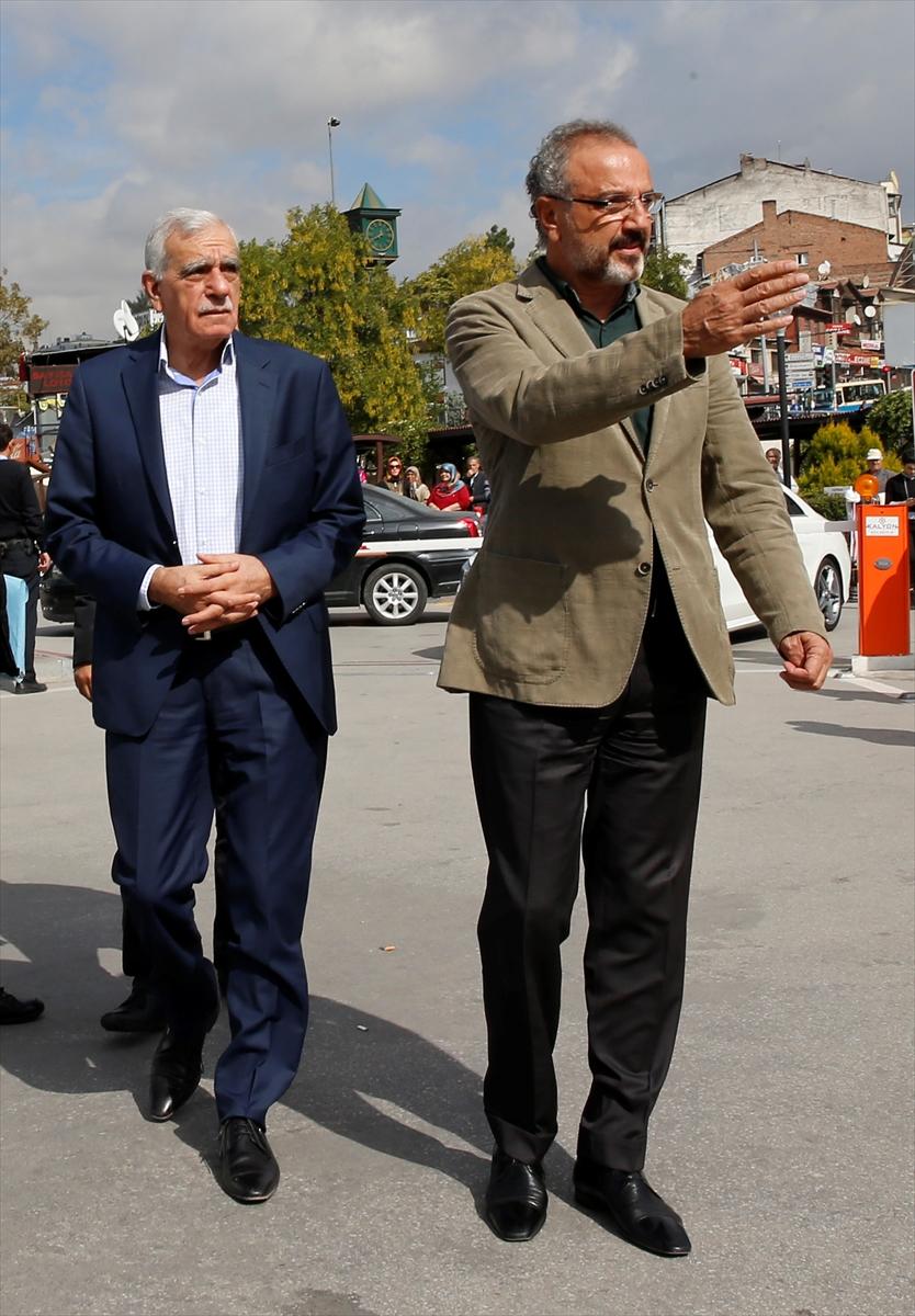 Deniz Baykal hastaneye kaldırıldı