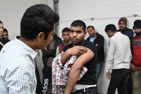 Yunanistan'da mültecilere işkence