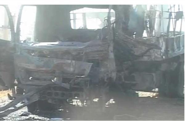 Pakistan'da polislere bombalı saldırı