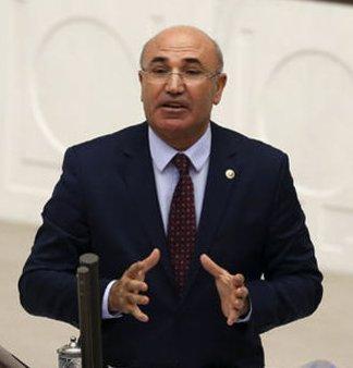 Meclis'te 'kucağa oturdun' tartışması