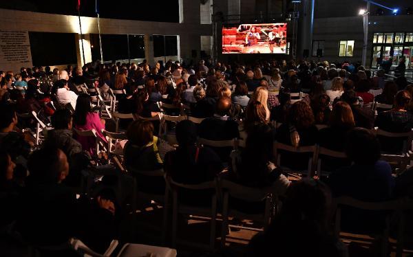 Sertab Erener İzmir'de konser verdi