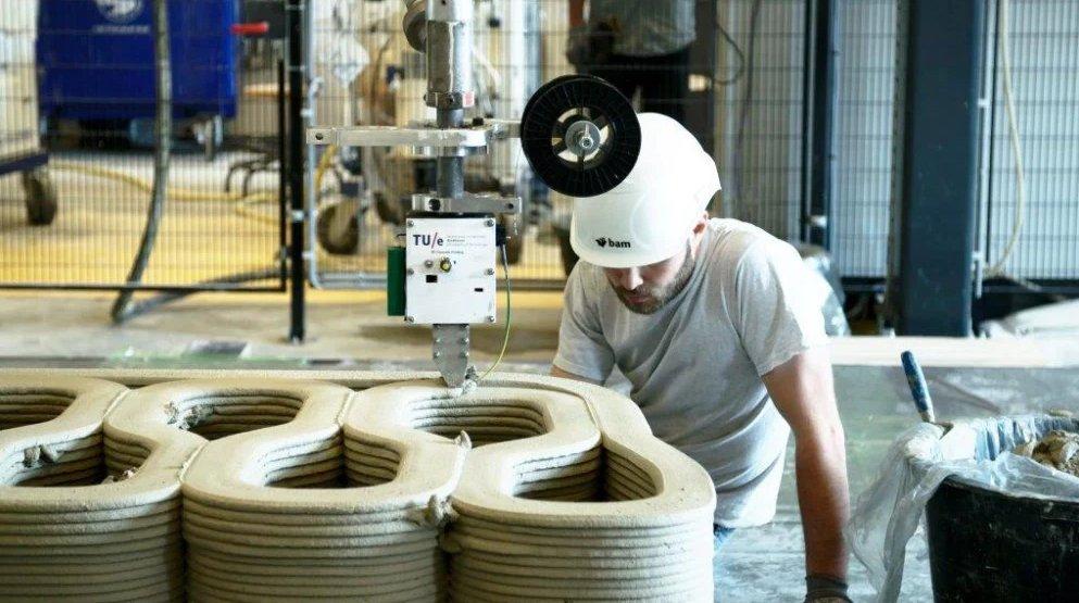 Dünyanın 3D yazıcıyla yapılan ilk köprüsü