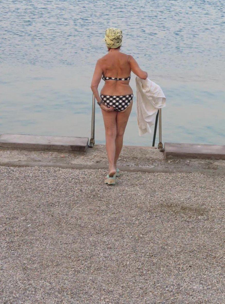 Gülriz Sururi'den 88 yaş pozu