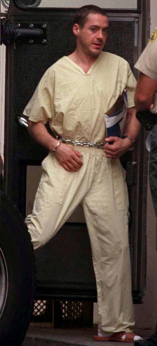 Robert John Downey Jr kimdir