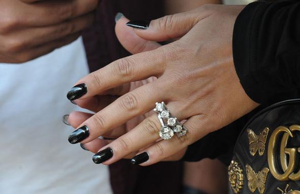 Ebru Yaşar: Terliklerimi sanayiden aldım