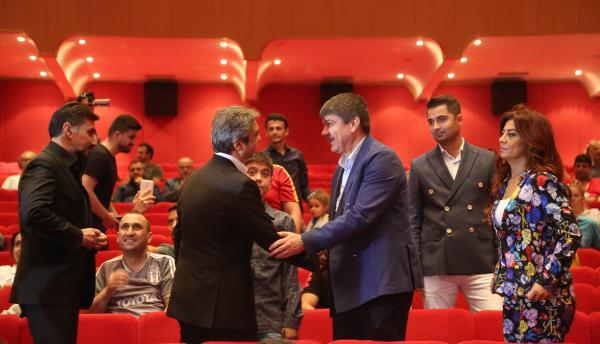 Bedava 'Kurtlar Vadisi Vatan'ın salonu dolmadı