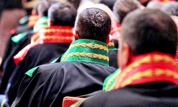 HSK'da 3 genel sekreter görevden alındı