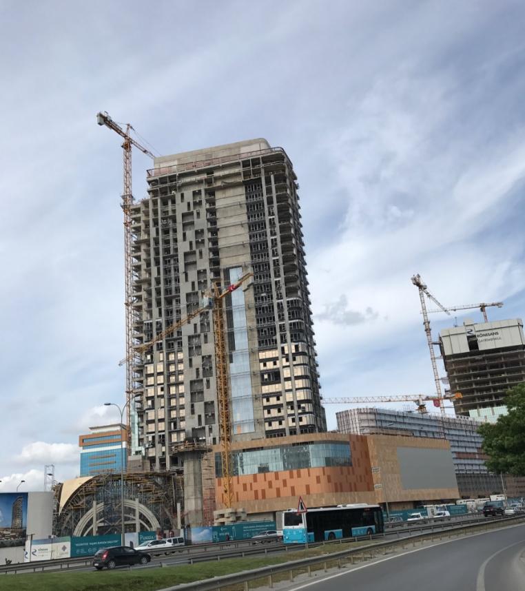 İstanbul'da E-5'e AVM ihaneti