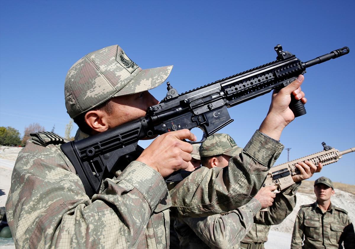 Komandolara yerli üretim MPT-76 dağıtıldı