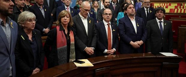 İspanya, Katalonya yönetimini görevden aldı