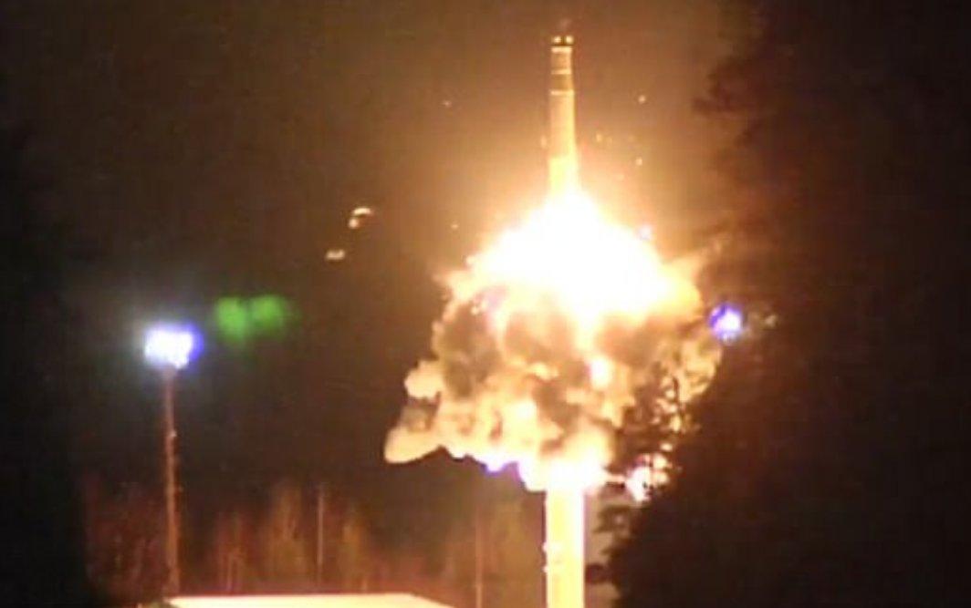 Rusya balistik füze fırlattı