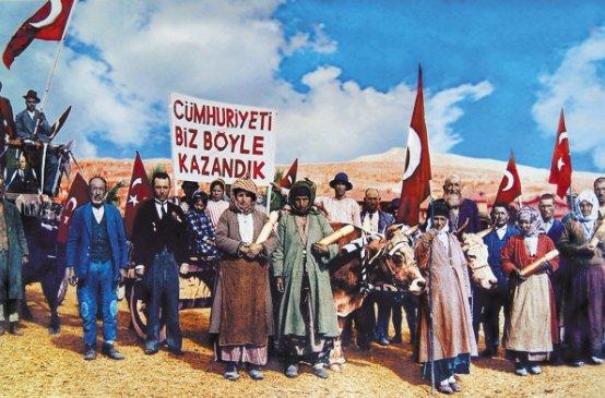 84 yıl sonra canlandırılan Cumhuriyet fotoğrafı