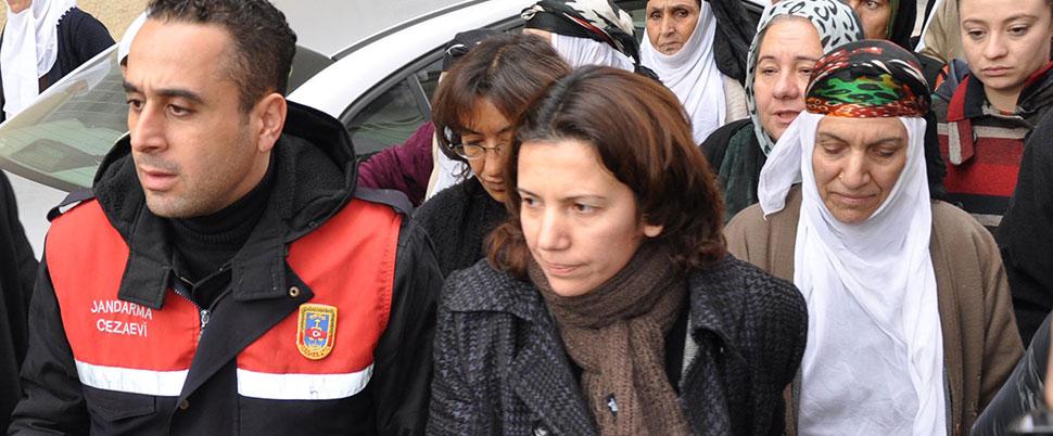 HDP'li Selma Irmak 10 yıl hapis cezası aldı