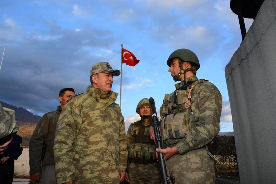 Orgeneral Akar geceyi Dağlıca'da geçirdi