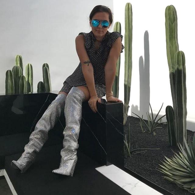 Kendall Jenner Demet Akalın'ın izinde