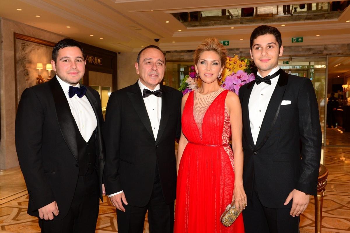 Hacı Sabancı'dan Özge Ulusoy açıklaması