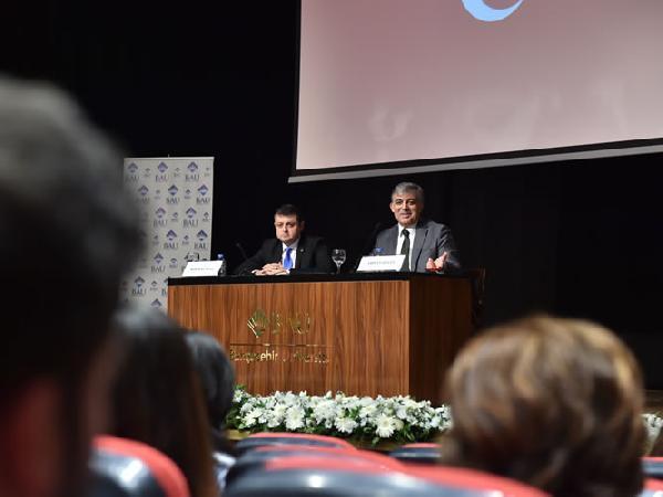 Abdullah Gül'den güçlü diplomasi vurgusu