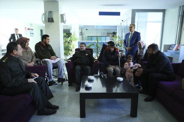 Genelkurmaydan darp edilen gazilere ziyaret