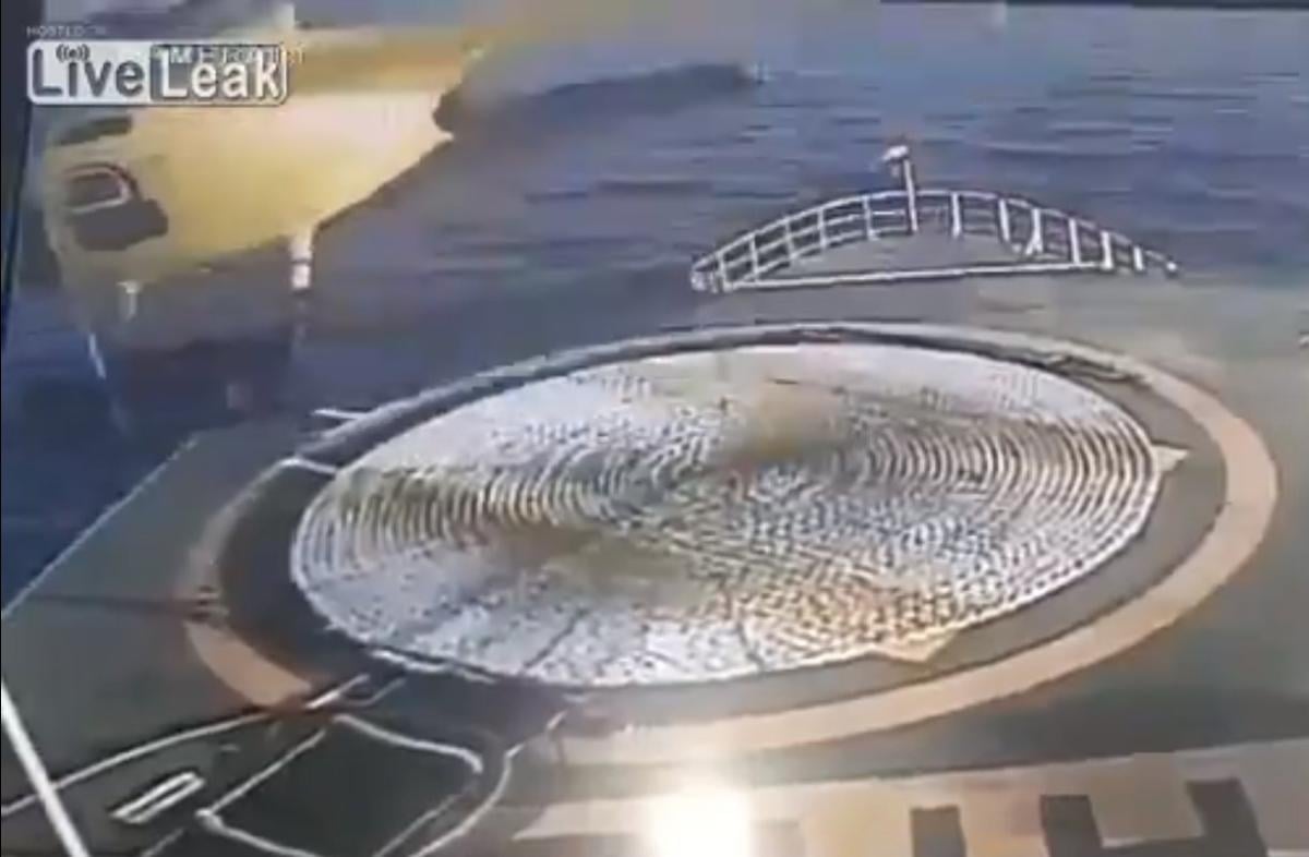 Kalkış yapan helikopter saniyeler içinde düştü