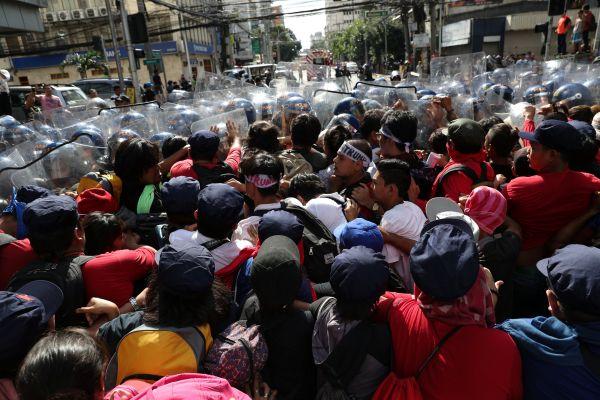 Filipinler'de Trump protestosu