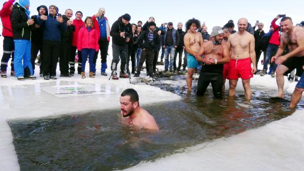 Kaçkar Dağları'nda yüzme şenliği