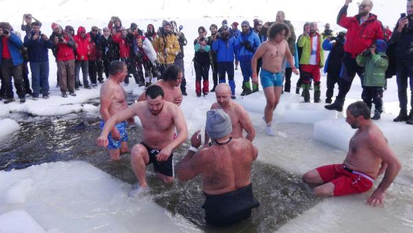 Kaçkar Dağları'nda yüzme şenliği