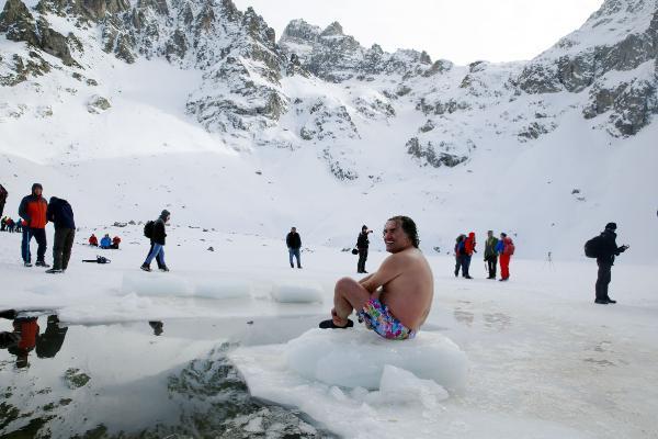 Kaçkar Dağları'nda yüzme şenliği
