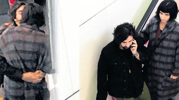 Tuba Büyüküstün yürüyen merdivende aşka geldi