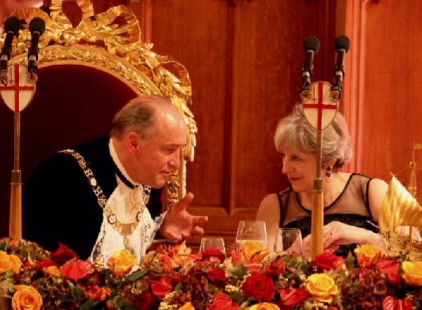 Rusya'dan Theresa May'e cevap