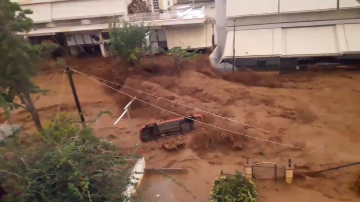 Hakan Çavuşoğlu'ndan Yunanca yardım çağrısı