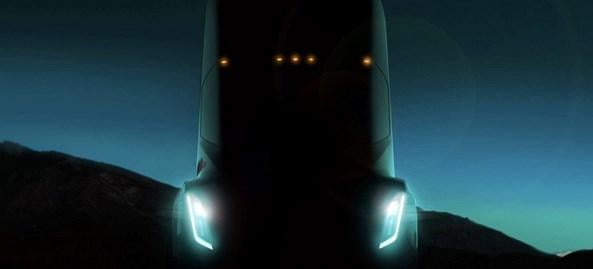 Elon Musk'tan elektrikli kamyon duyurusu